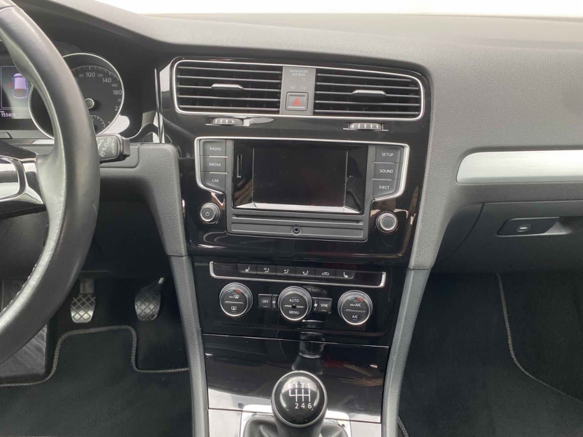 2014 Volkswagen GOLF - 23
