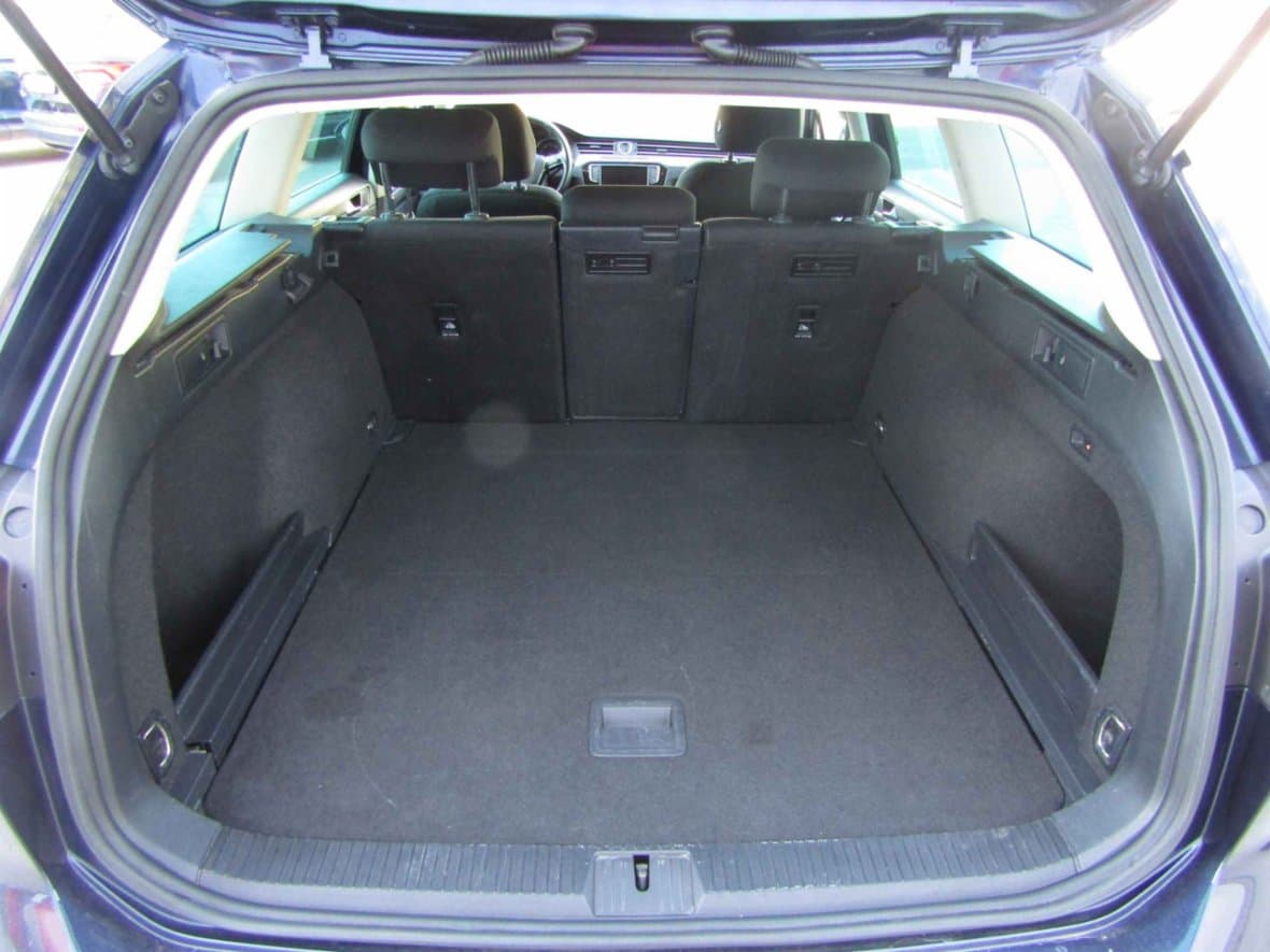 2015 Volkswagen PASSAT - 7