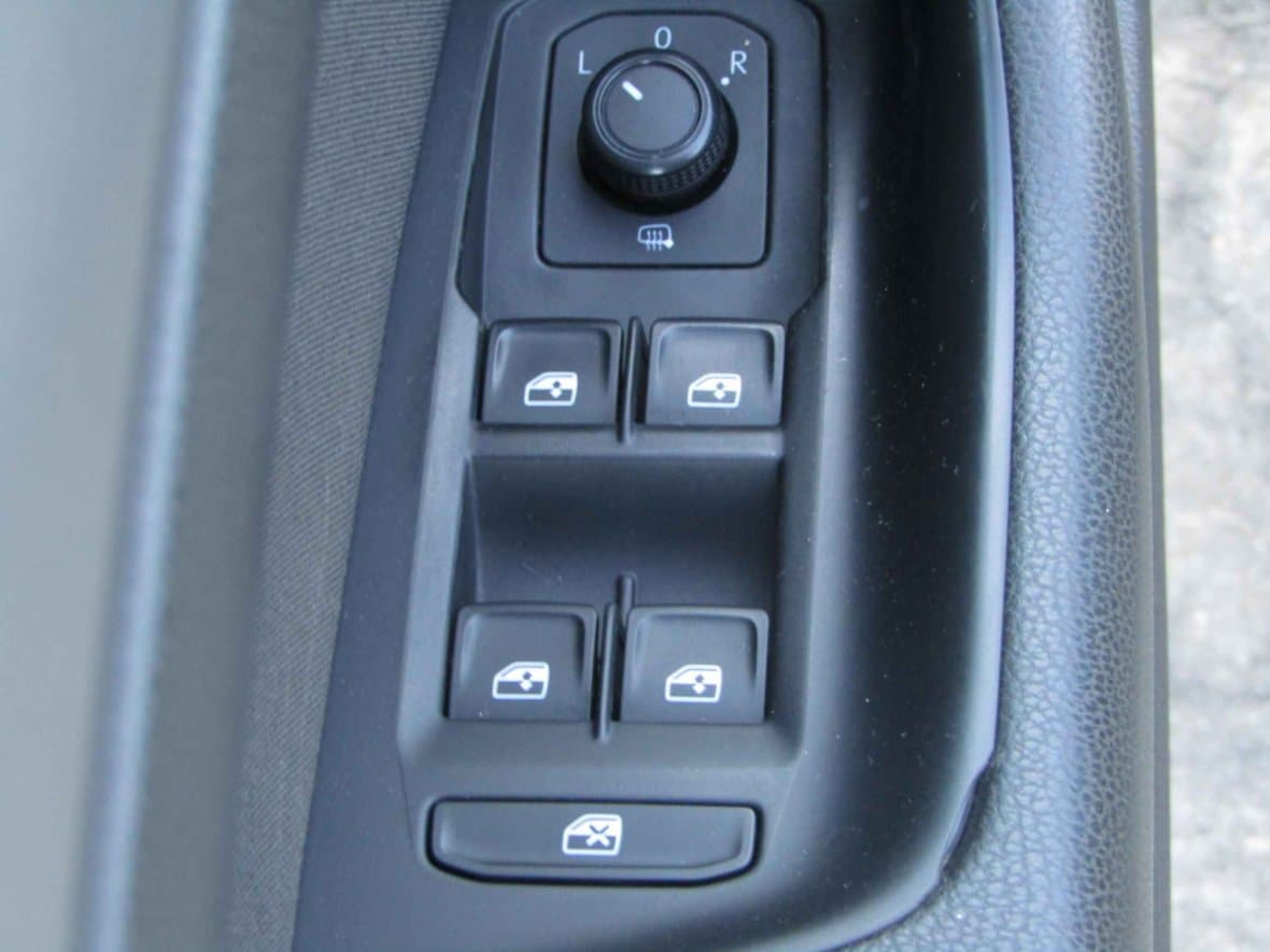2015 Volkswagen PASSAT - 12