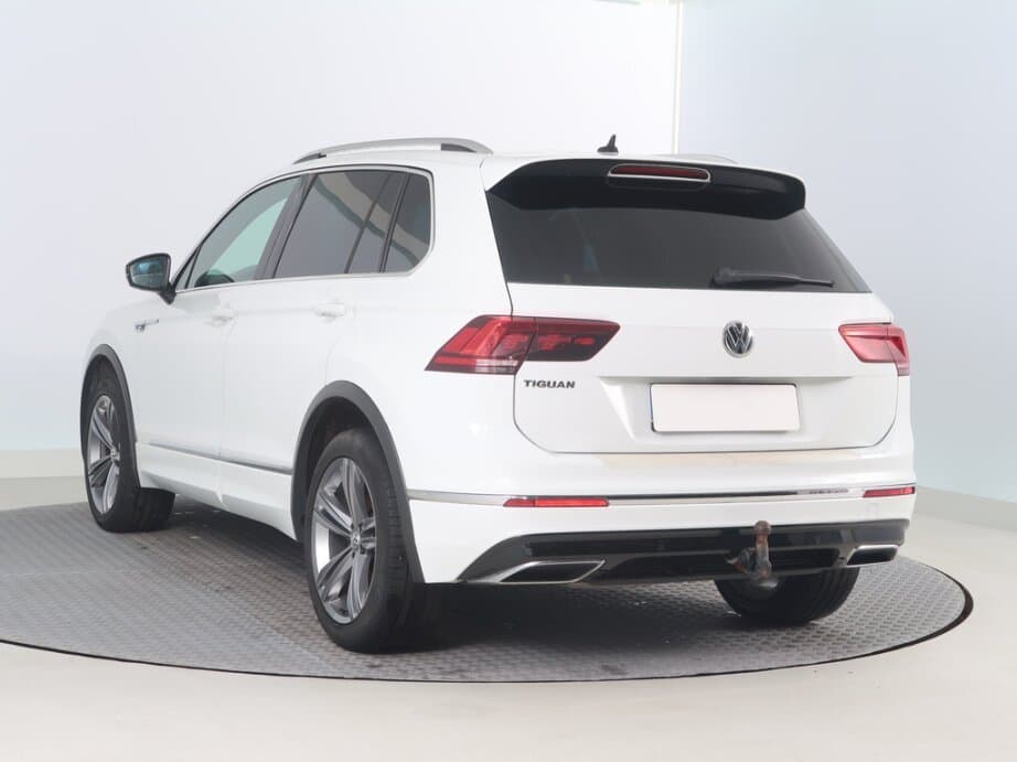 2017 Volkswagen TIGUAN - 5