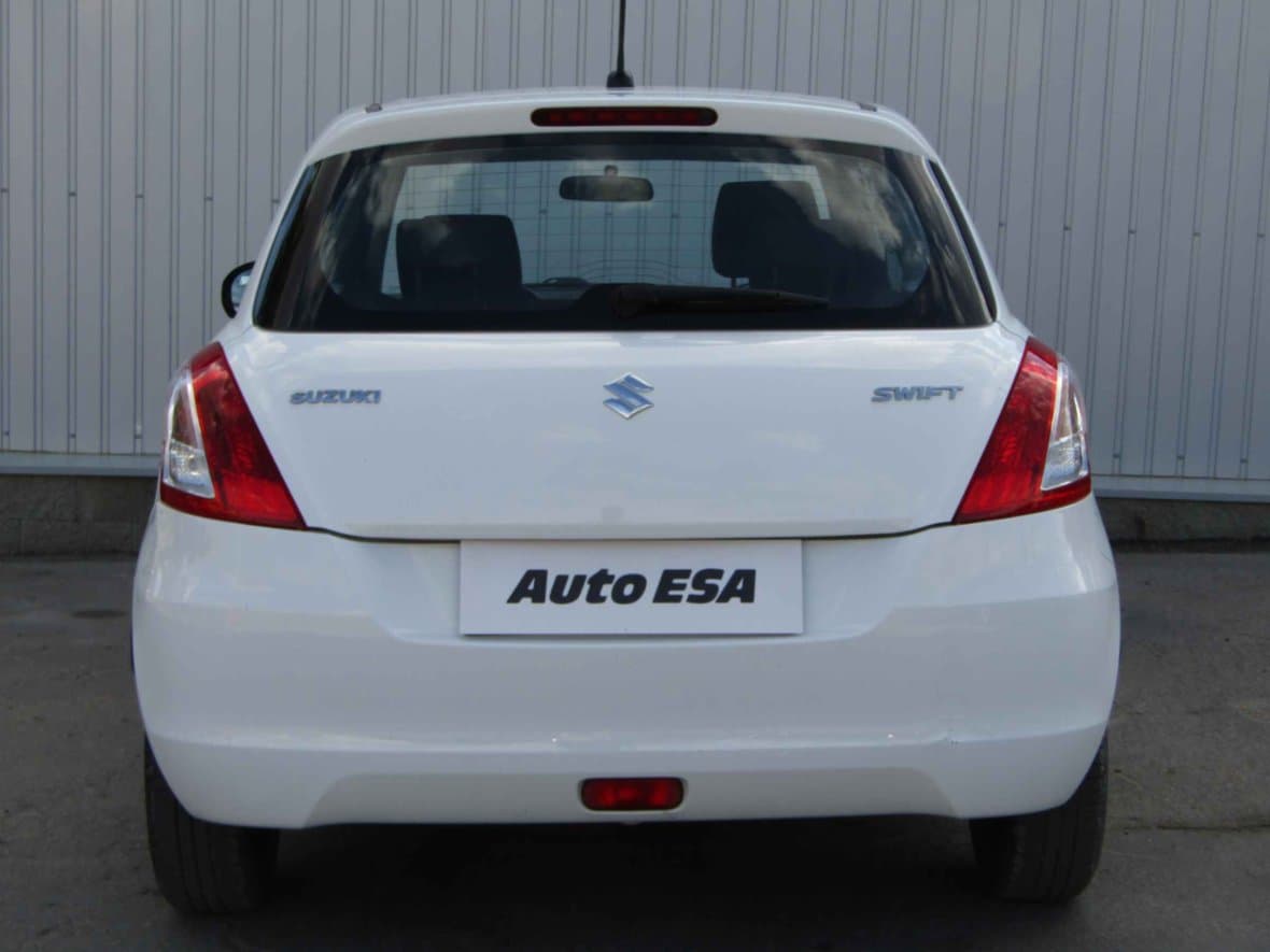 2011 Suzuki SWIFT - 5