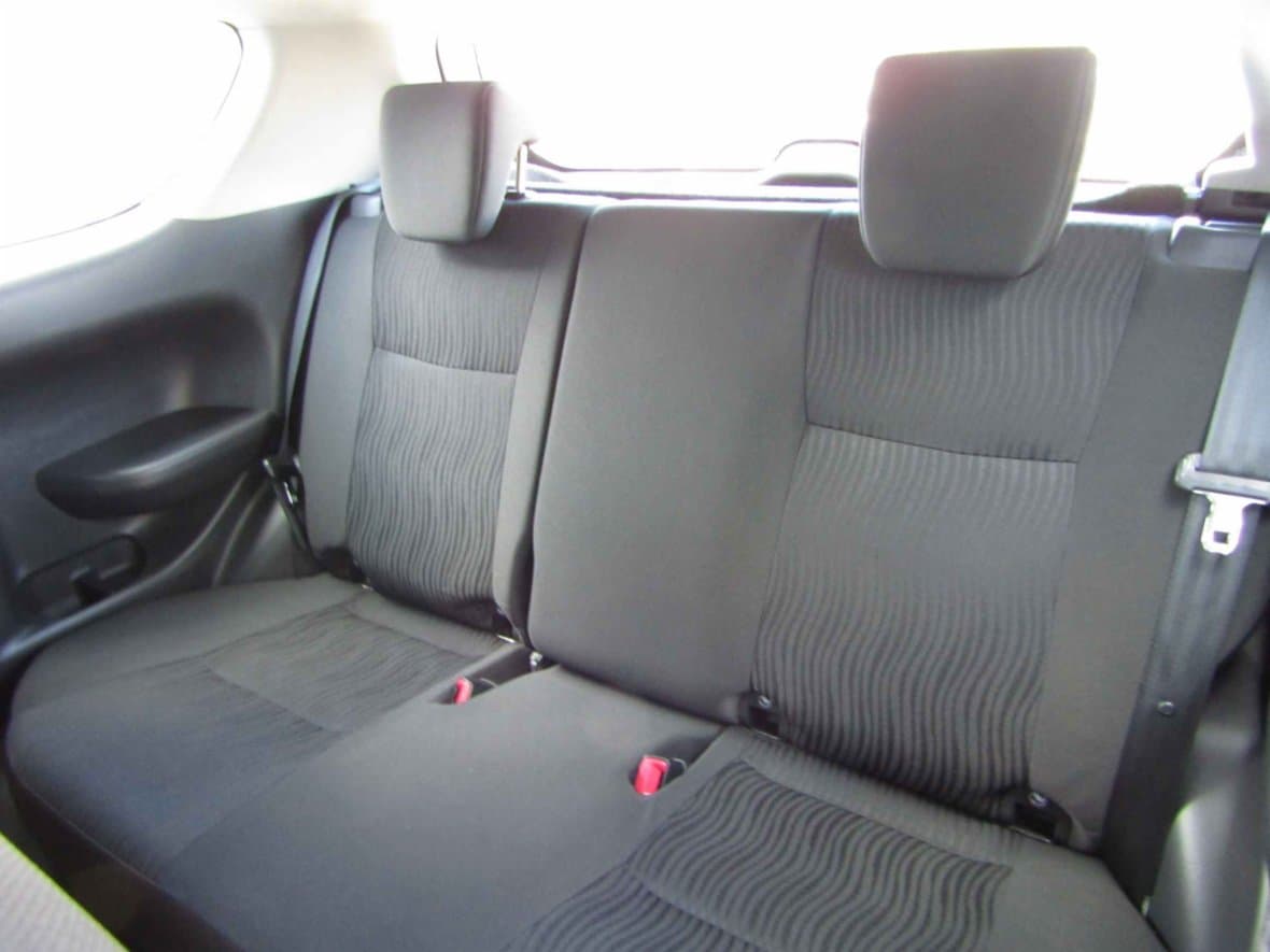 2011 Suzuki SWIFT - 10