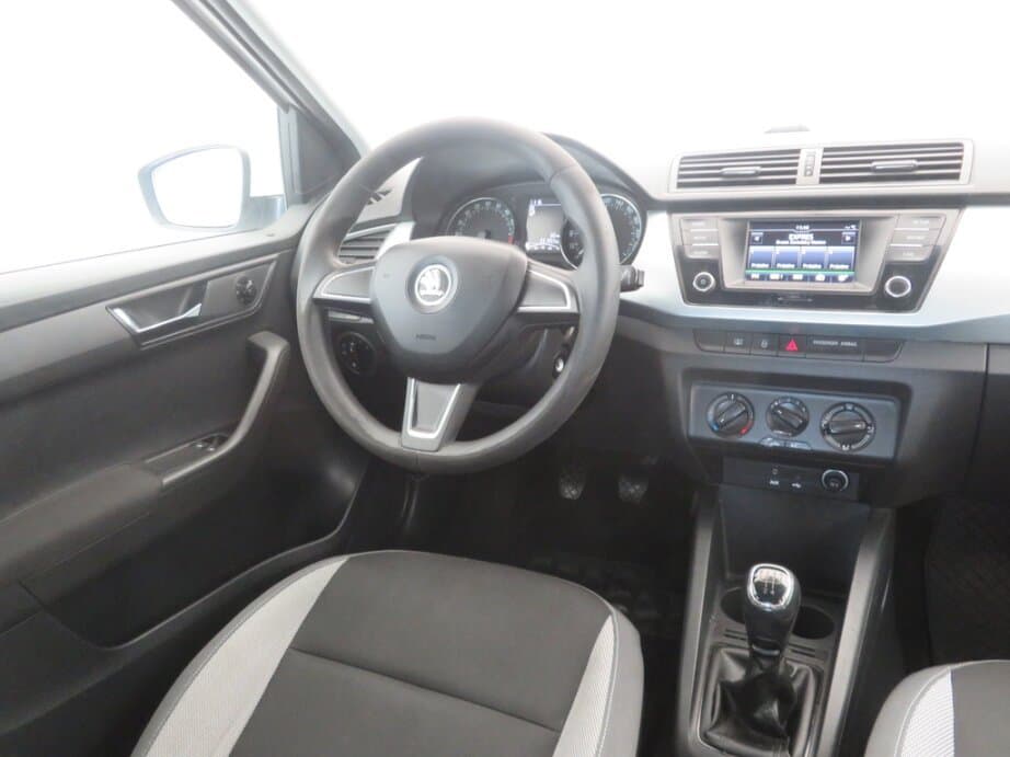 2015 Škoda FABIA - 9