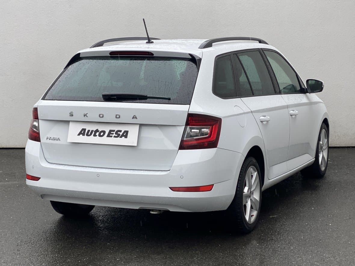 2022 Škoda FABIA - 4