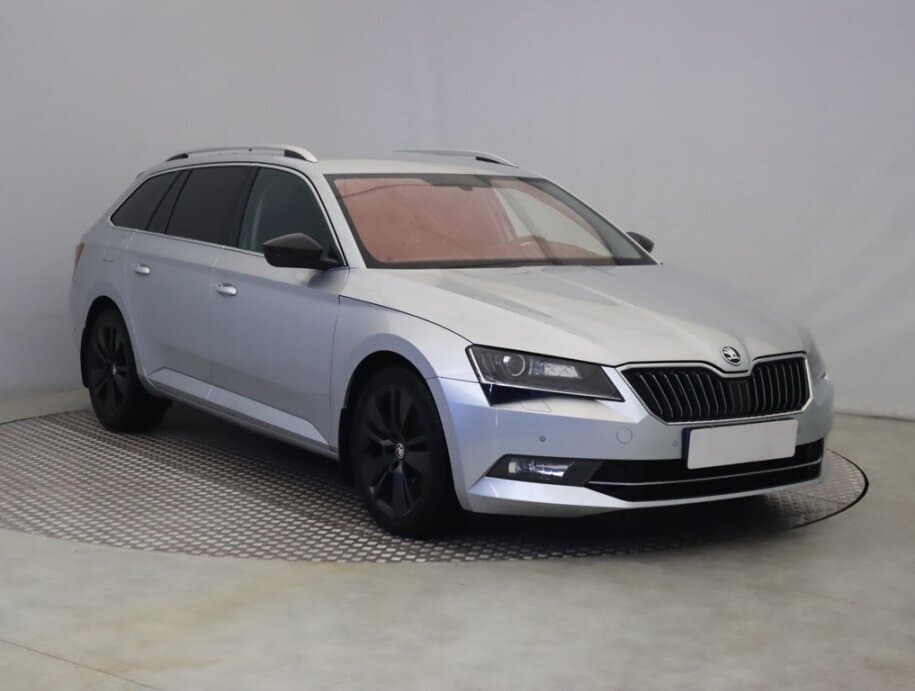 Skoda Superb, 2.0 TDIStyle , 4X4, Automat,, Combi,