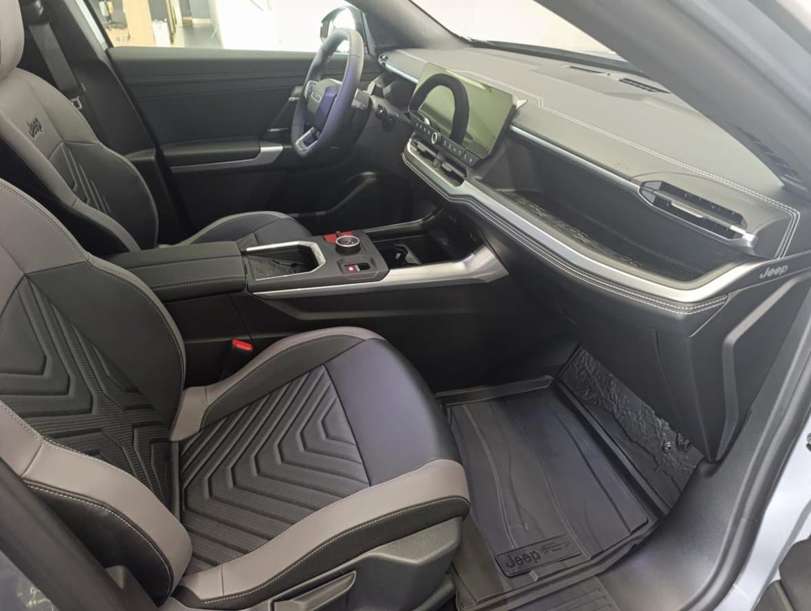 2026 Jeep COMPASS - 12