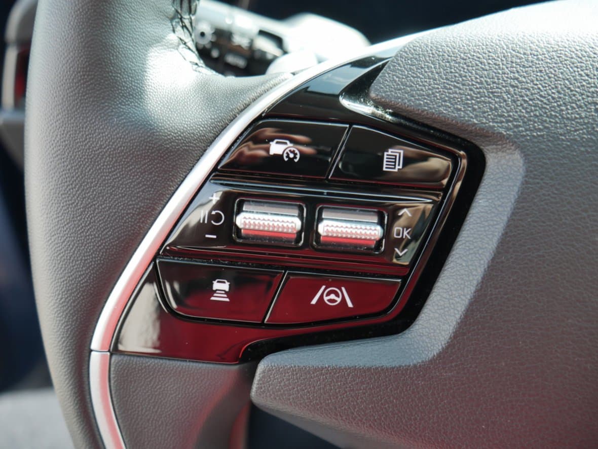 2023 Kia NIRO - 18