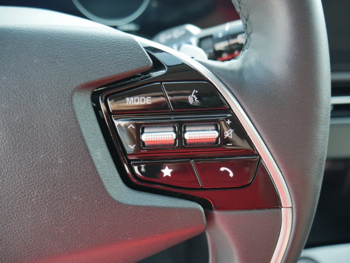 2023 Kia NIRO - 19