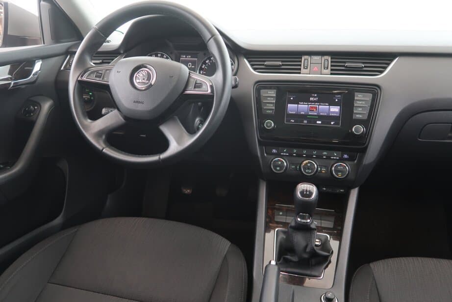 2015 Škoda OCTAVIA - 9