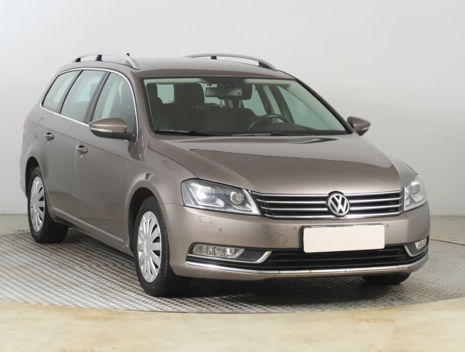 2011 Volkswagen PASSAT