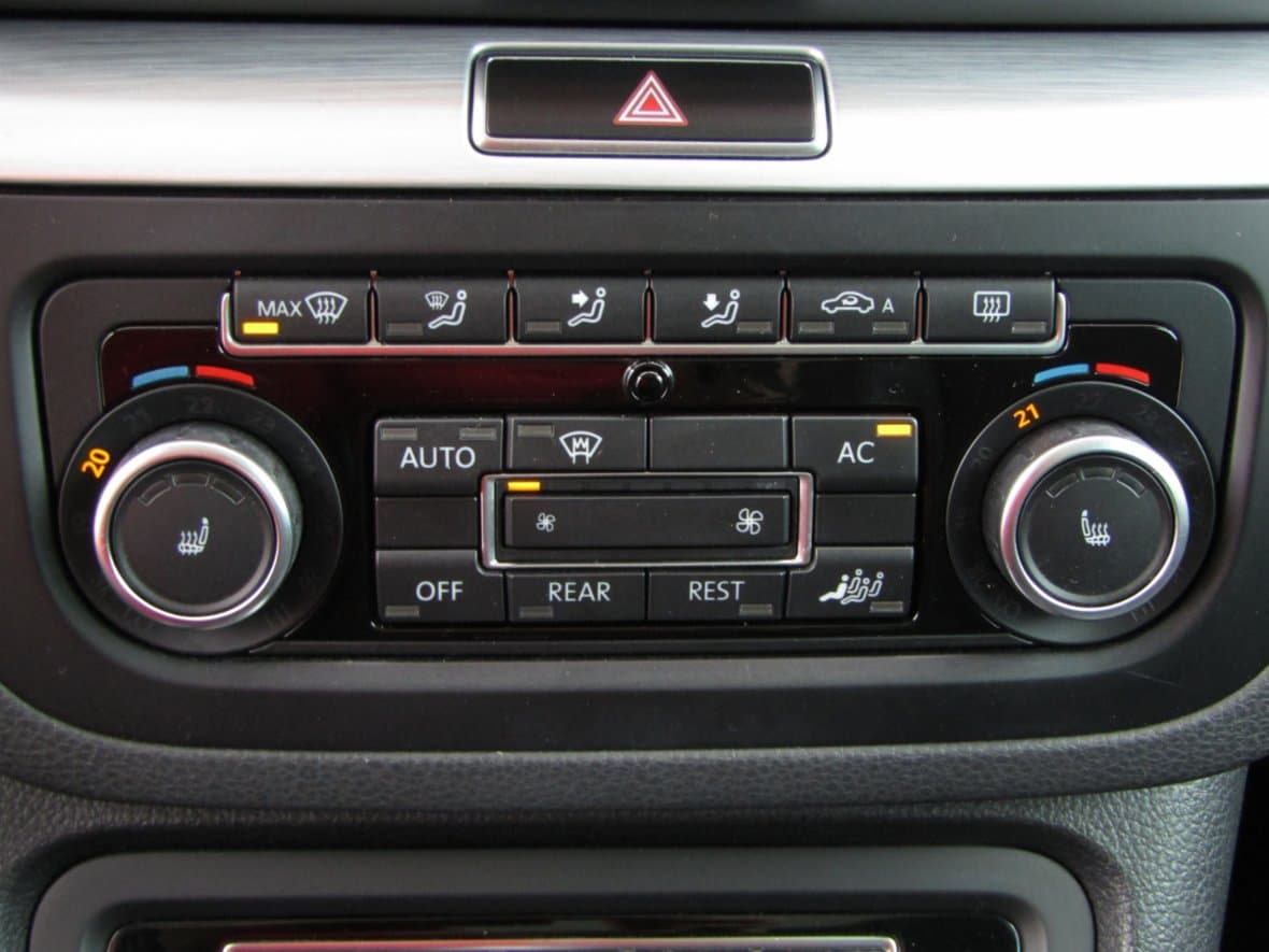 2011 Volkswagen SHARAN - 19
