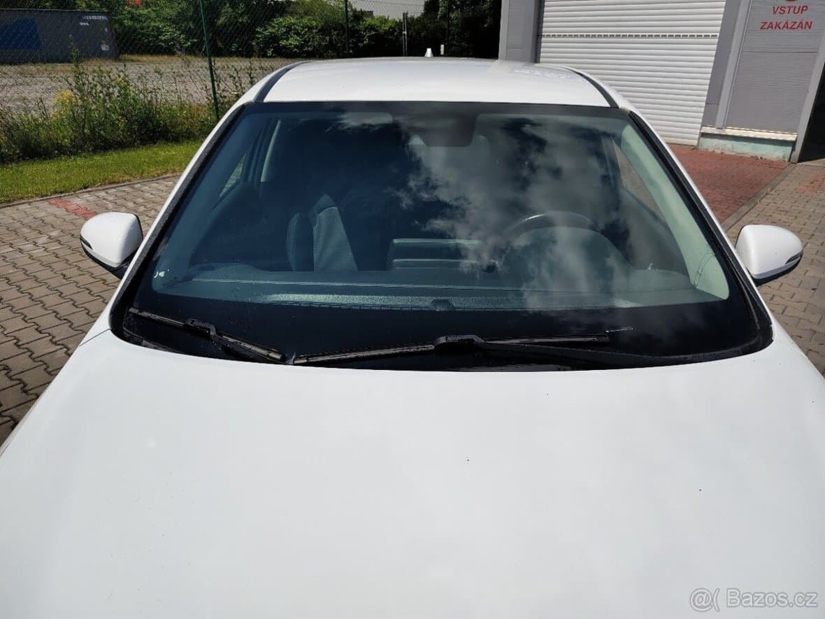 Hyundai i30 - 12