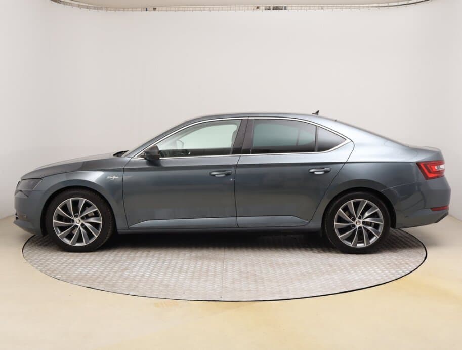 2018 Škoda SUPERB - 4