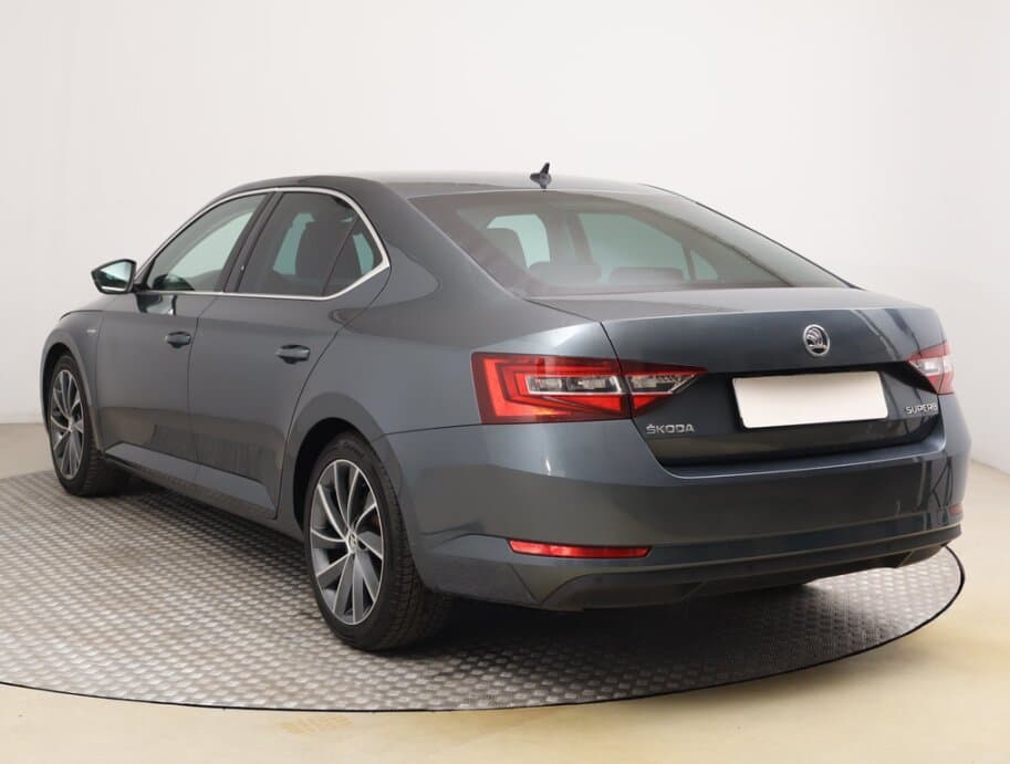 2018 Škoda SUPERB - 5