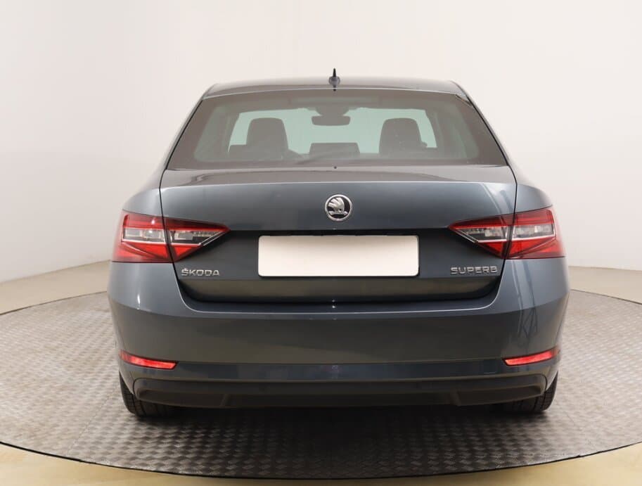 2018 Škoda SUPERB - 6