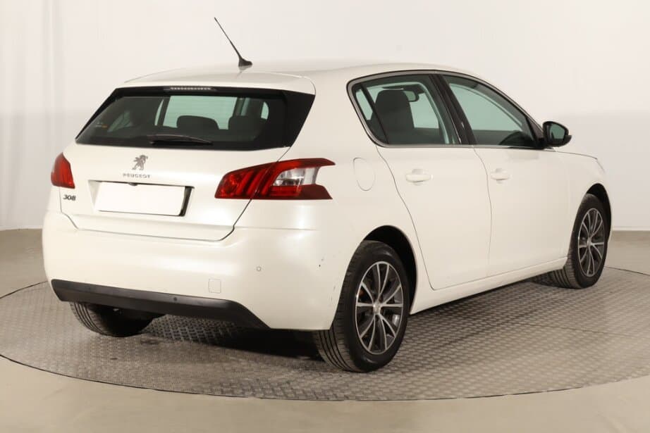 2017 Peugeot 308 - 7