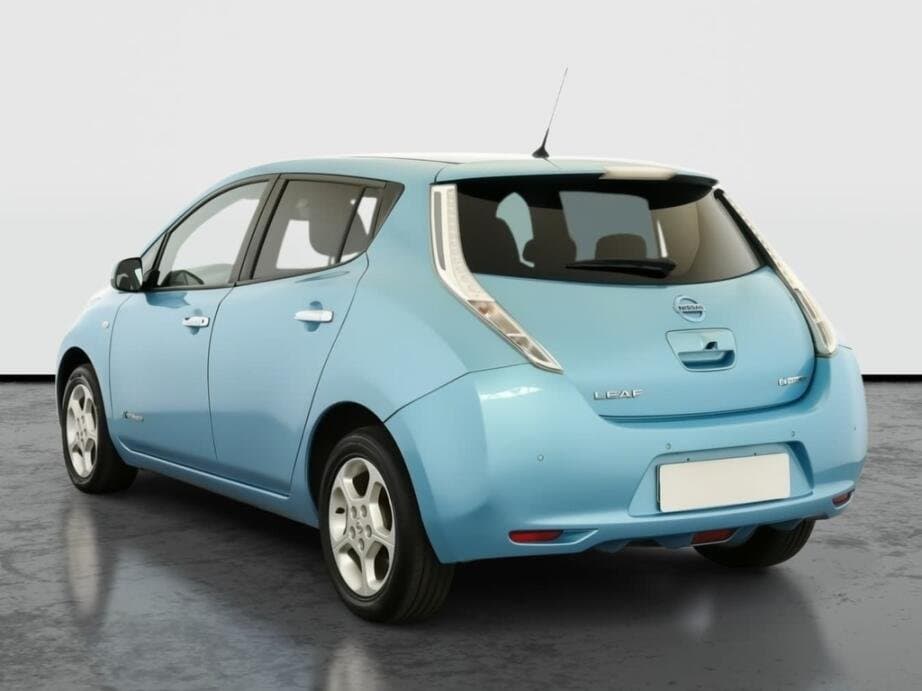 2016 Nissan LEAF - 5