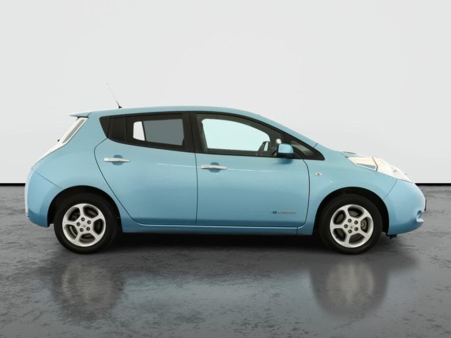 2016 Nissan LEAF - 8