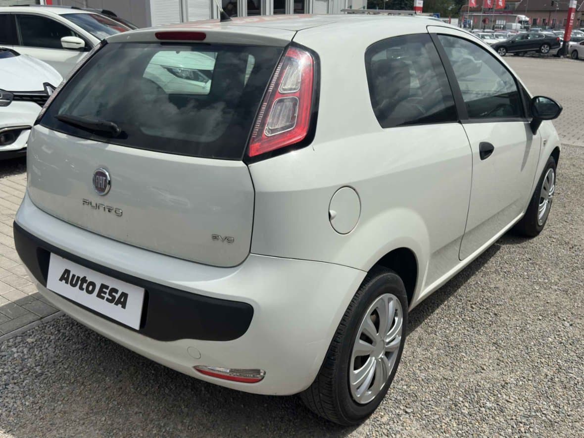 2010 Fiat PUNTO - 4