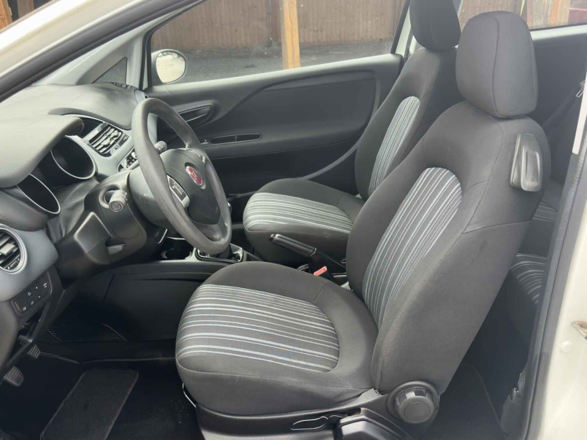 2010 Fiat PUNTO - 9