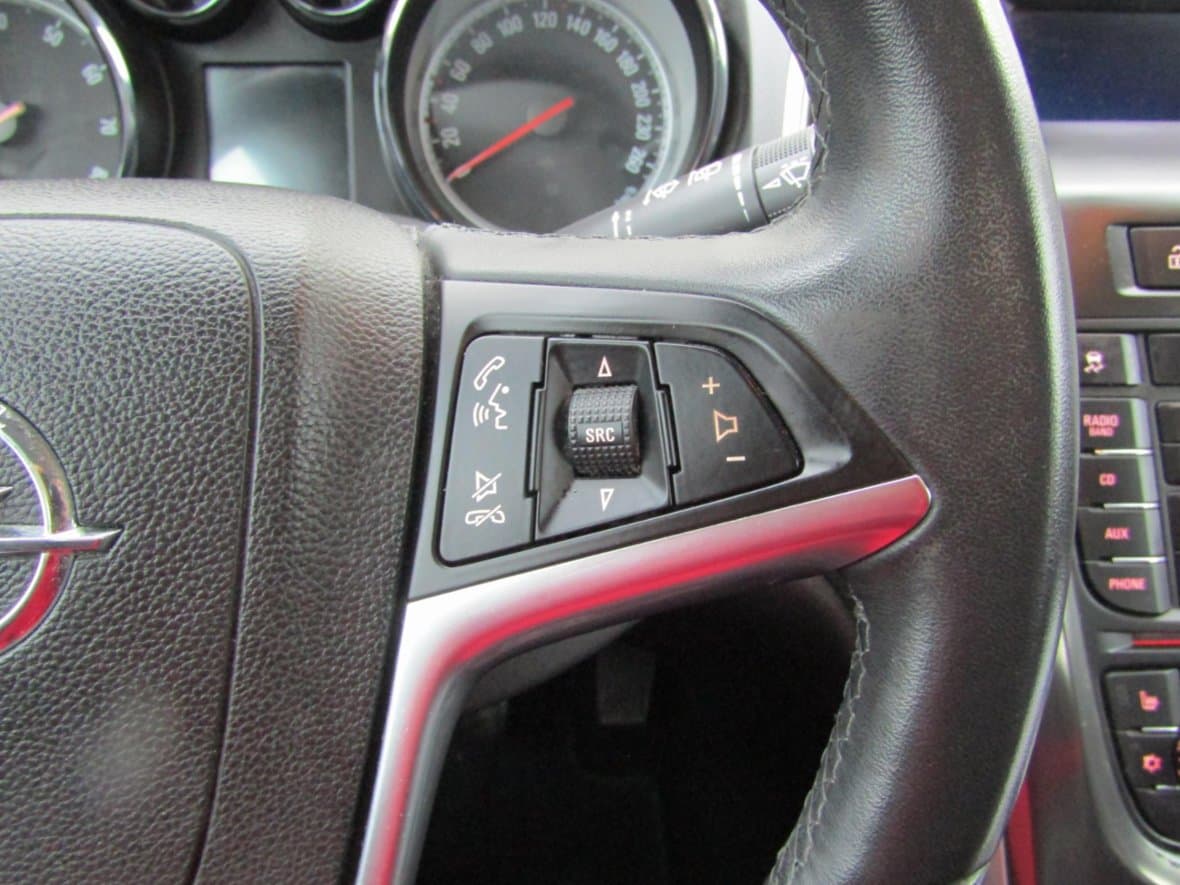2010 Opel ASTRA - 16