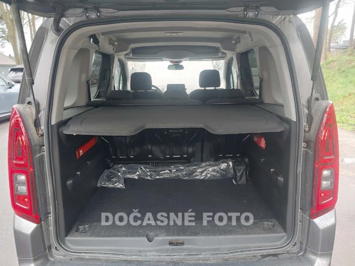 2022 Opel COMBO - 8