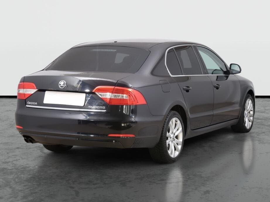2013 Škoda SUPERB - 7