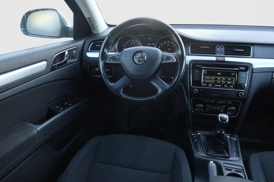 2013 Škoda SUPERB - 9