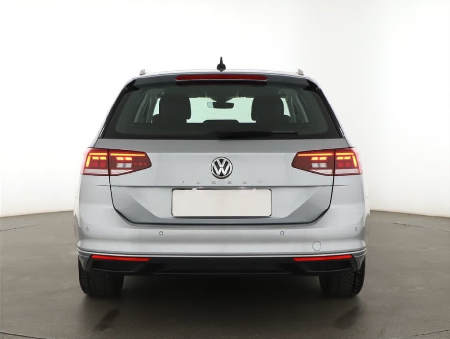 2020 Volkswagen PASSAT - 6