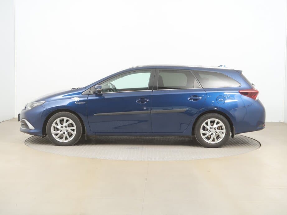 2017 Toyota AURIS - 4