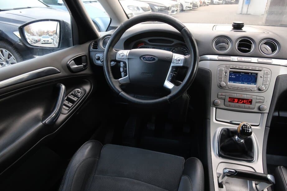 2009 Ford S-Max - 9