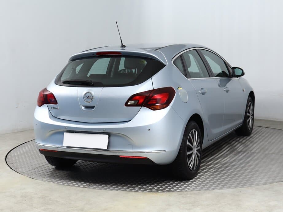 2015 Opel ASTRA - 7
