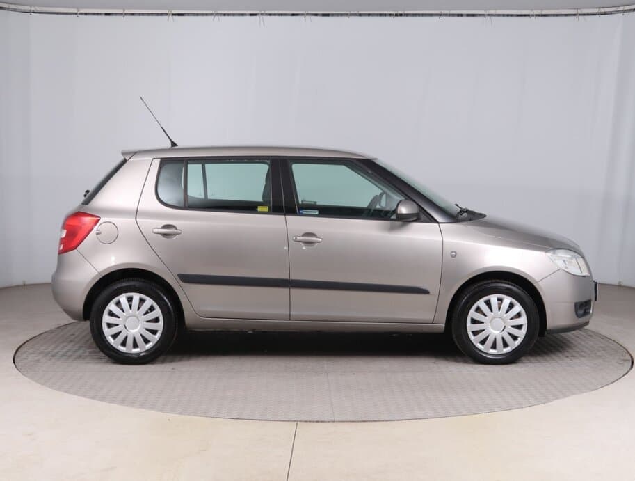 2007 Škoda FABIA - 8