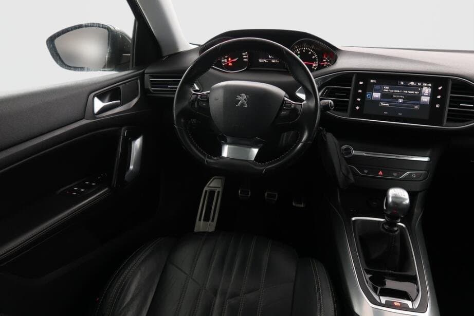 2015 Peugeot 308 - 9