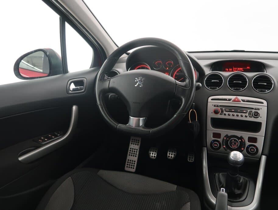 2011 Peugeot 308 - 9