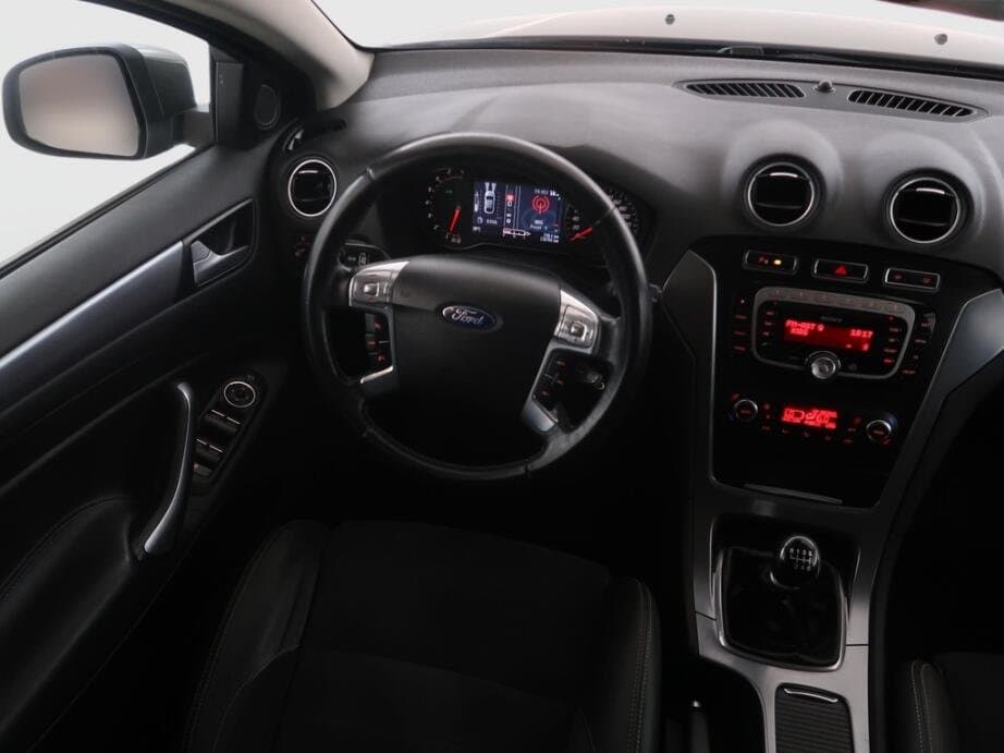 2014 Ford MONDEO - 9