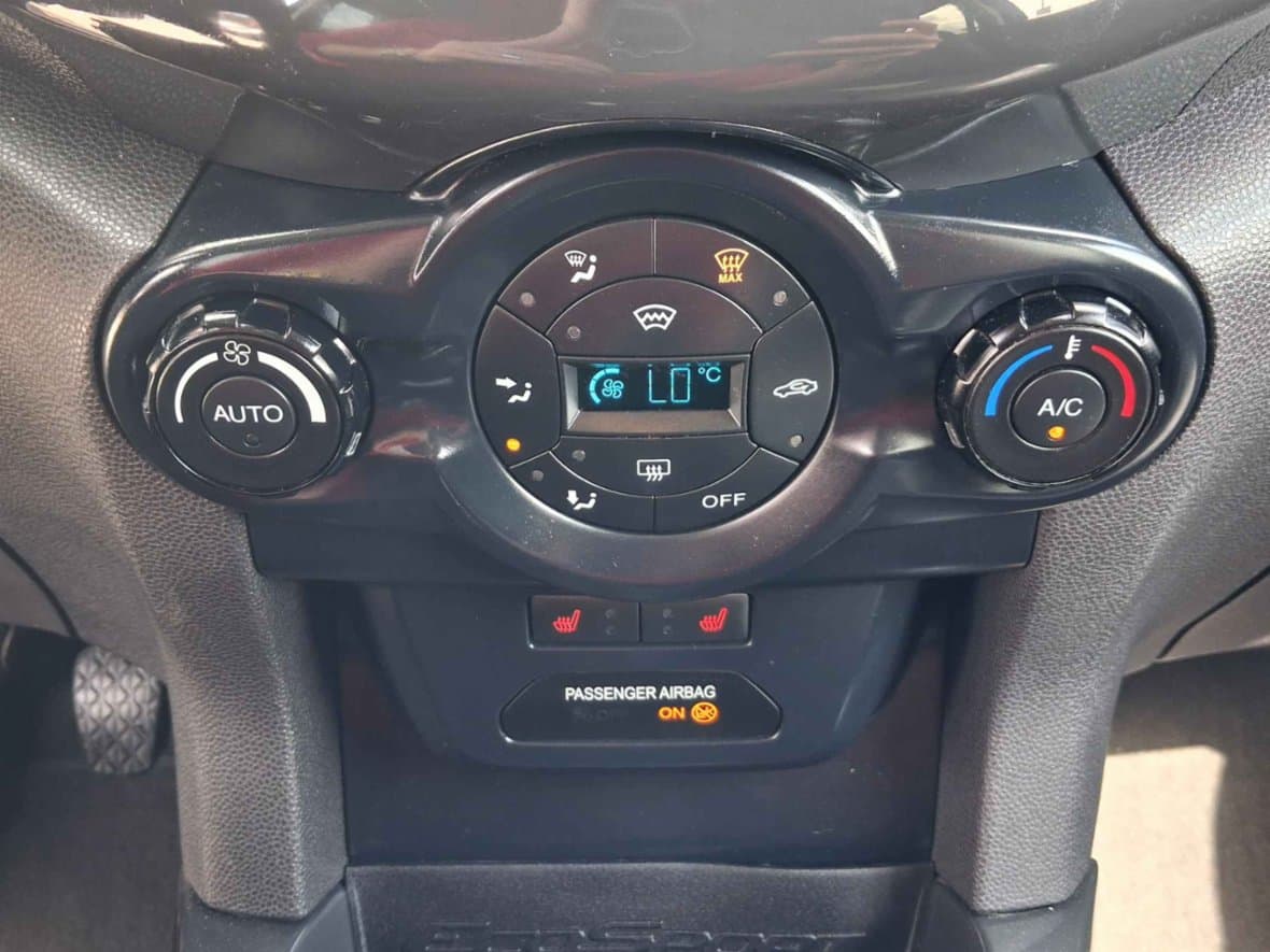 2016 Ford ECOSPORT - 16