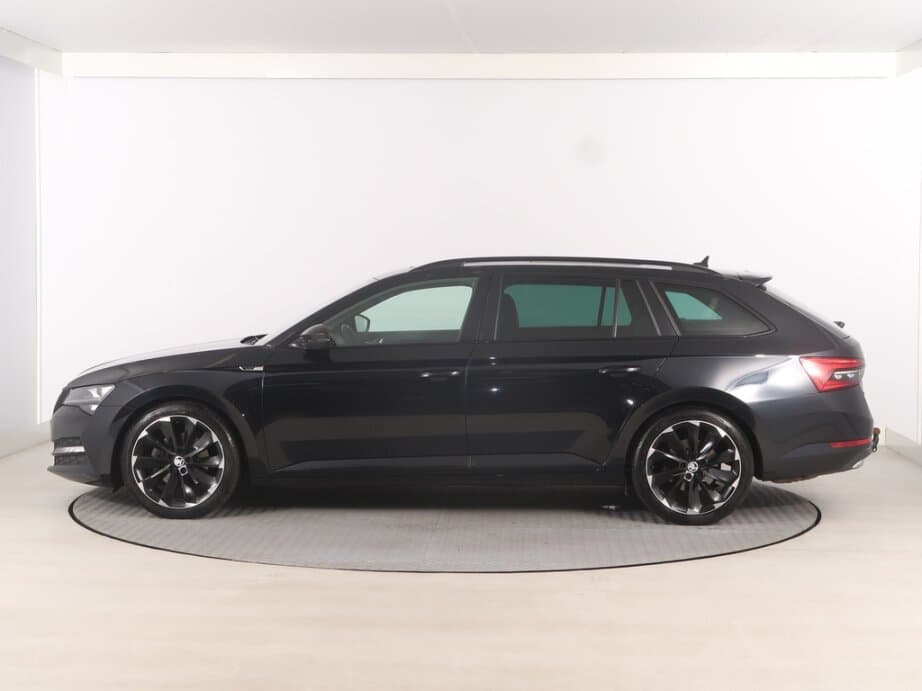 2020 Škoda SUPERB - 4