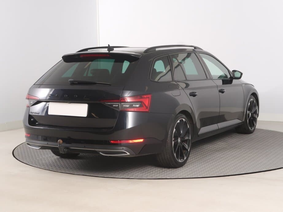 2020 Škoda SUPERB - 7
