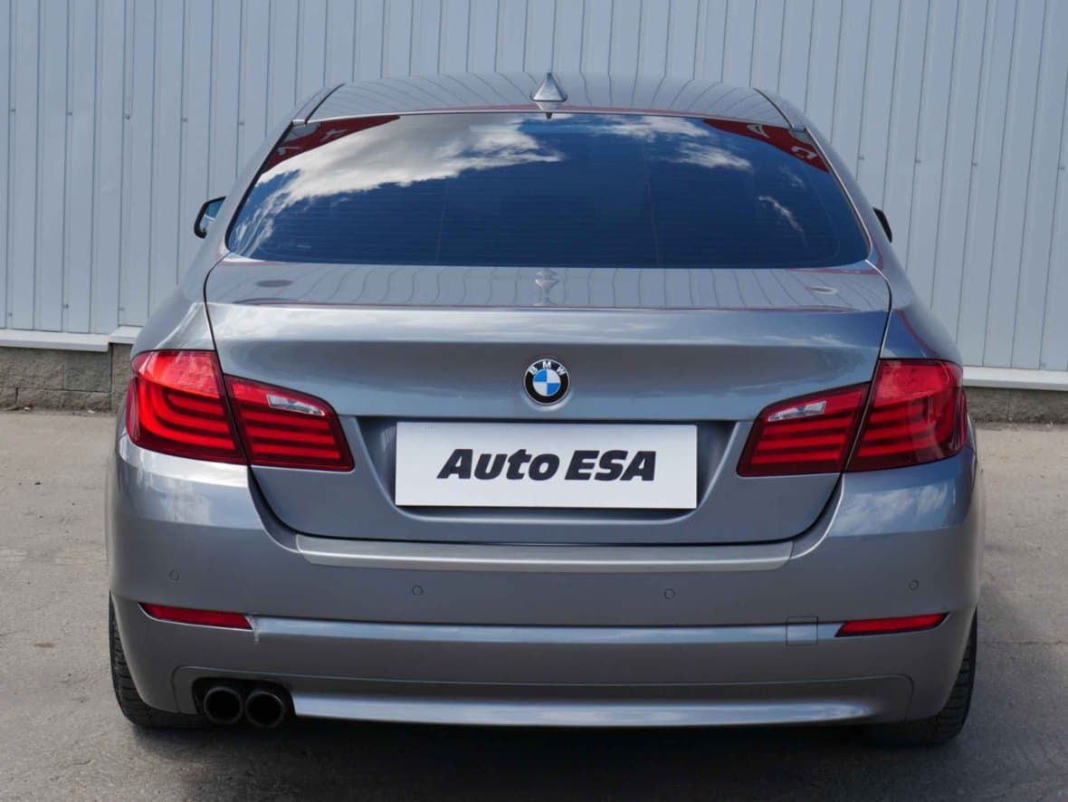 2013 BMW 5-SERIES - 5
