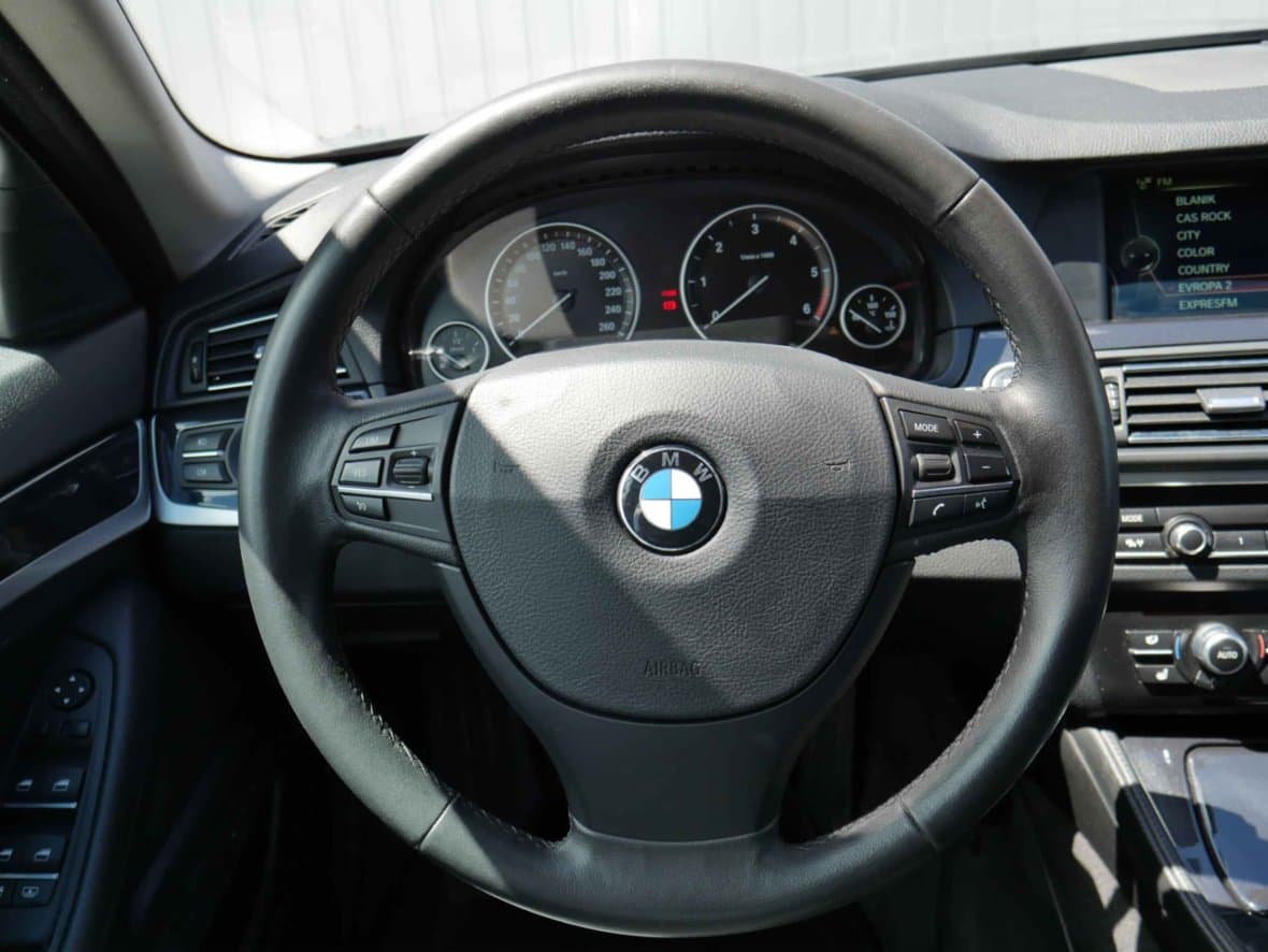 2013 BMW 5-SERIES - 14