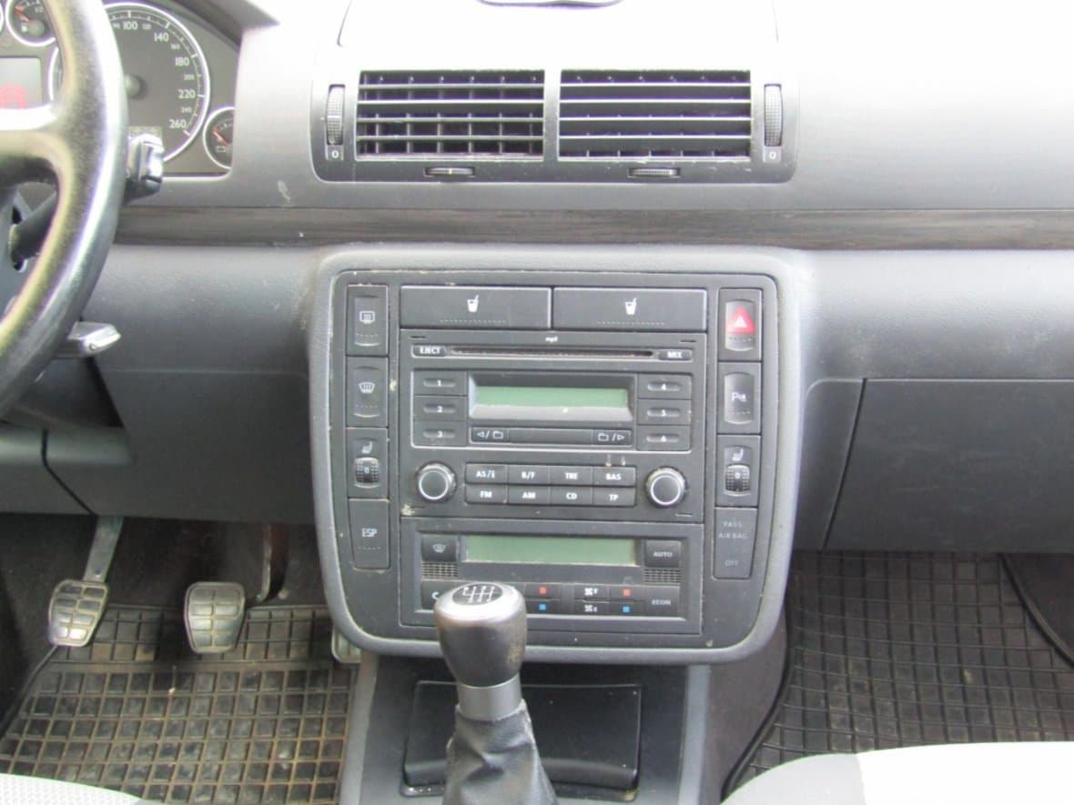 2010 Ford Focus - 17