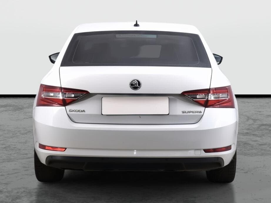 2019 Škoda SUPERB - 6