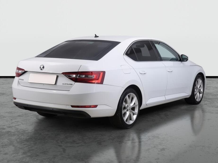 2019 Škoda SUPERB - 7