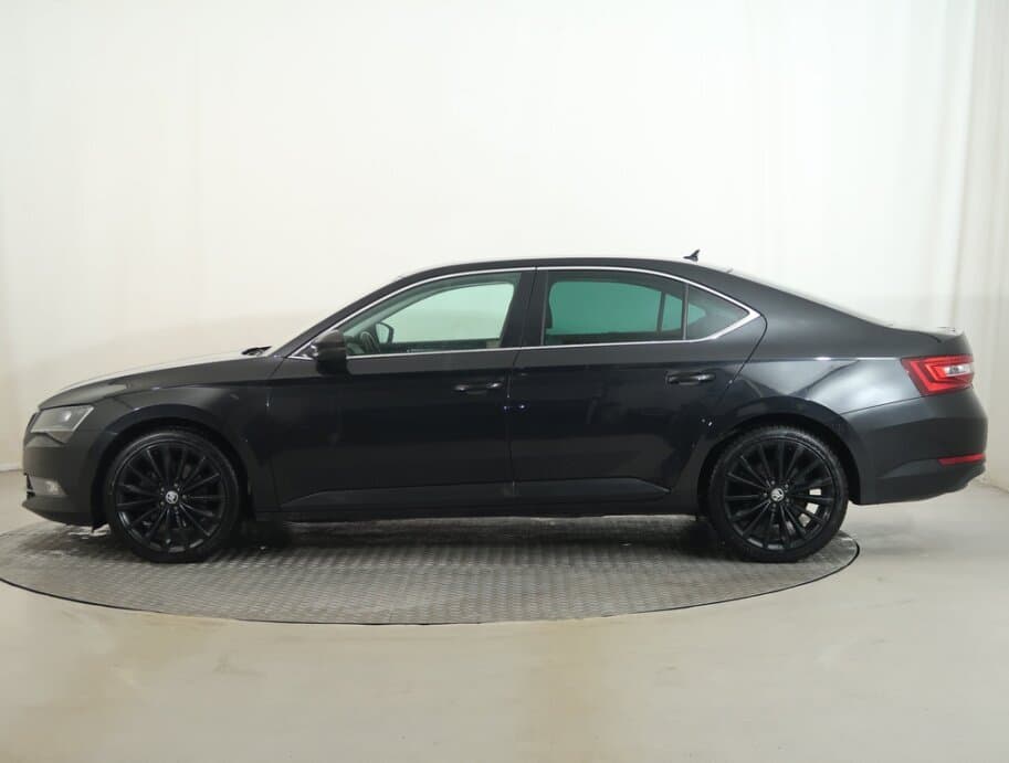2017 Škoda SUPERB - 4