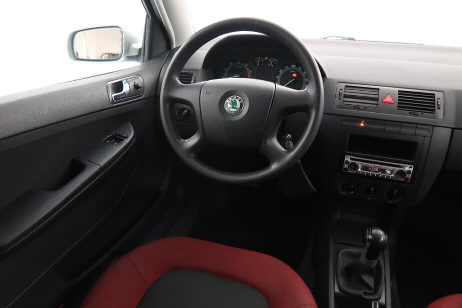 2005 Škoda FABIA - 9