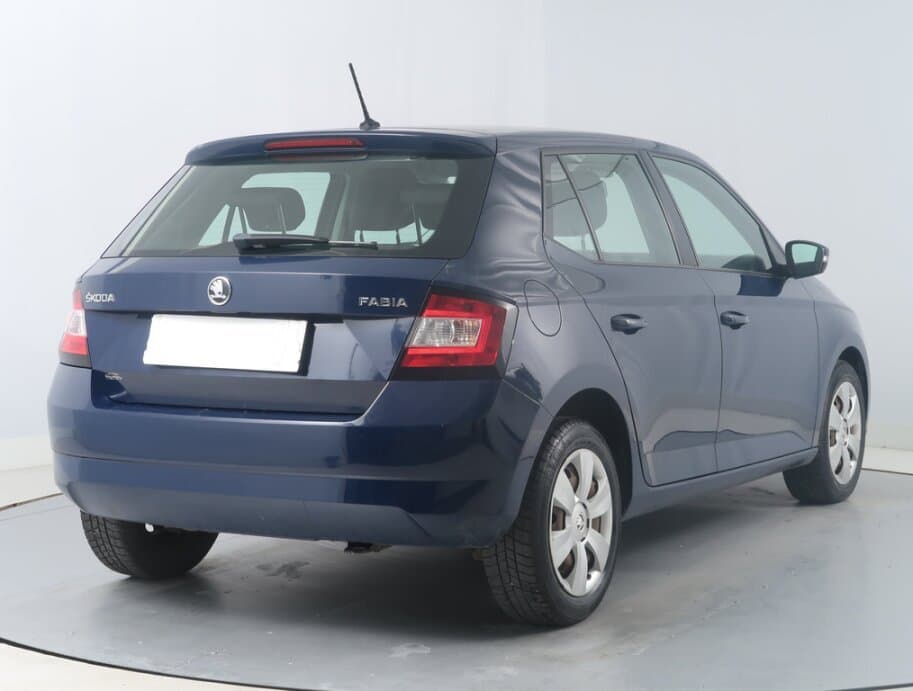 2015 Škoda FABIA - 7