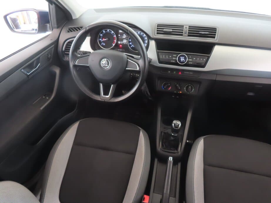 2015 Škoda FABIA - 9