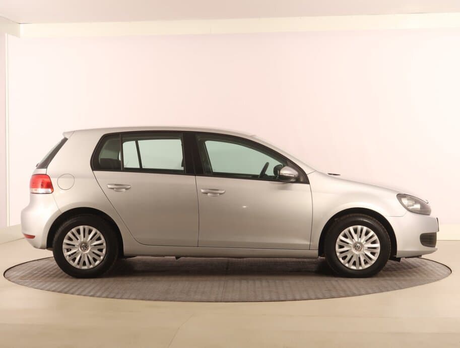 2012 Volkswagen GOLF - 8