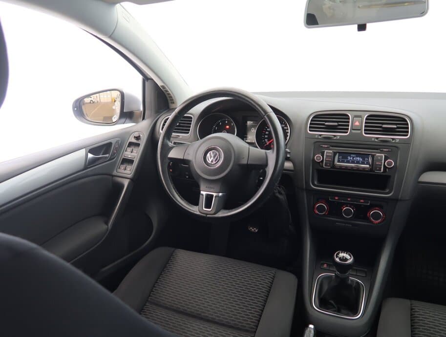 2012 Volkswagen GOLF - 9